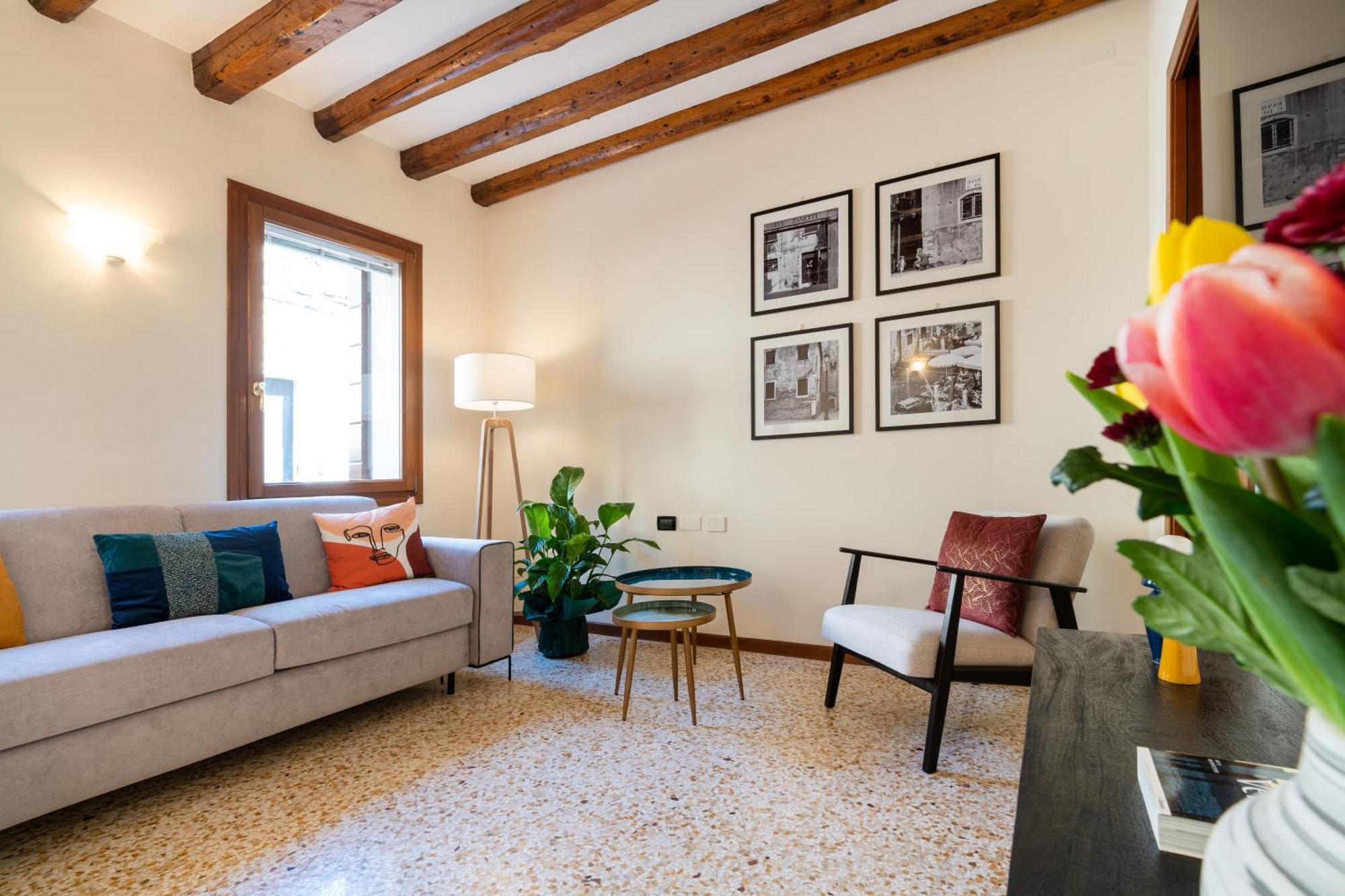 Elegante E Luminoso, Spazio Esterno Privato Apartamento *